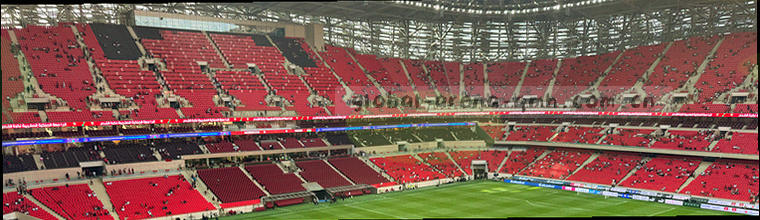 数据从第三方服务商接入、三级校验至页面展示的流程轨道示意